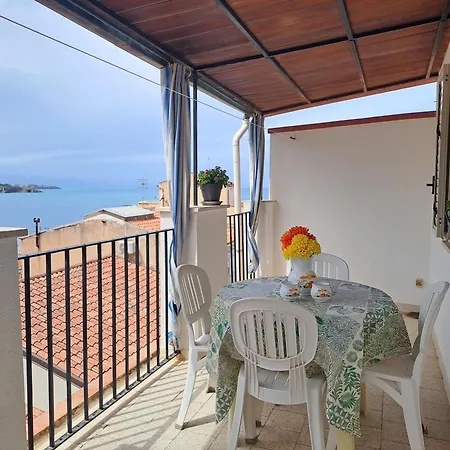 Sun By Casa In Mente